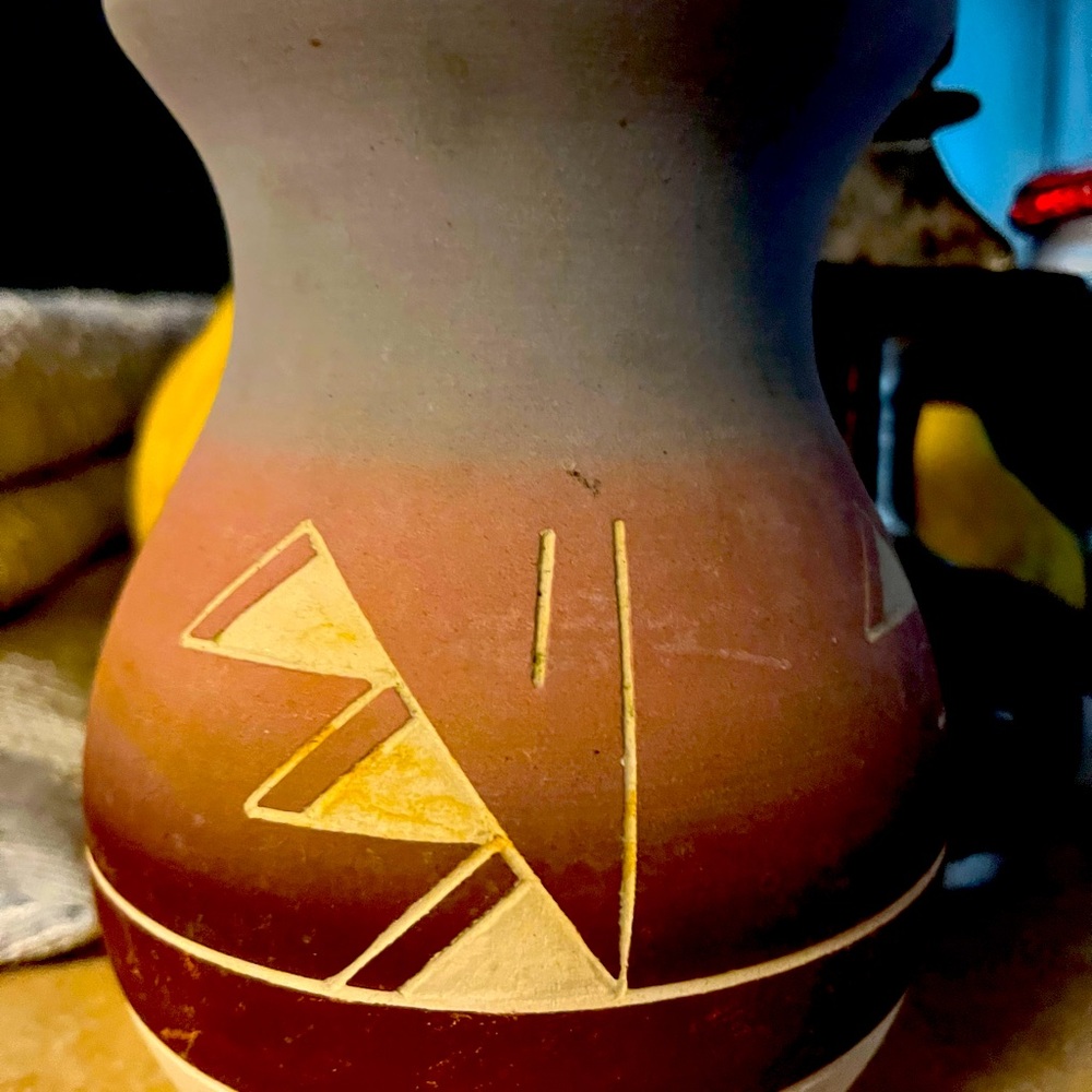 DeCory Sioux Native American Pottery - SIGNED